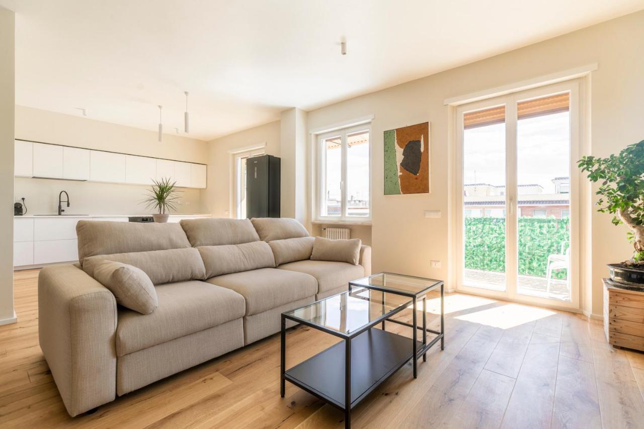La Dolce Vita - Sunny Penthouse Trastevere Station 100Sqm โรม ภายนอก รูปภาพ