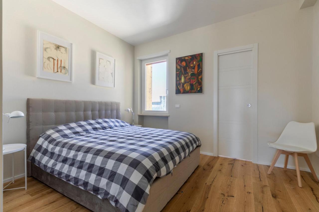 La Dolce Vita - Sunny Penthouse Trastevere Station 100Sqm โรม ภายนอก รูปภาพ