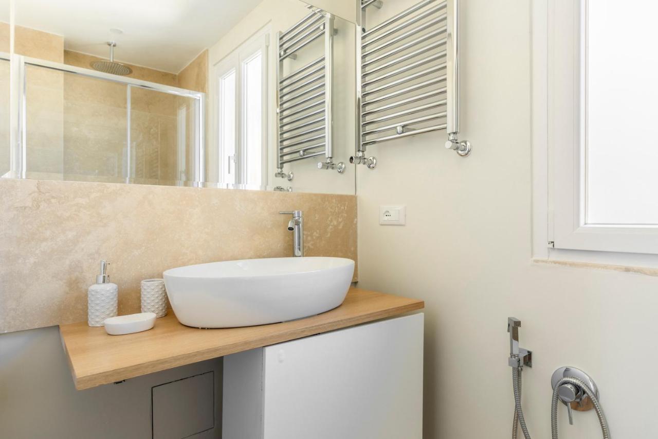 La Dolce Vita - Sunny Penthouse Trastevere Station 100Sqm โรม ภายนอก รูปภาพ