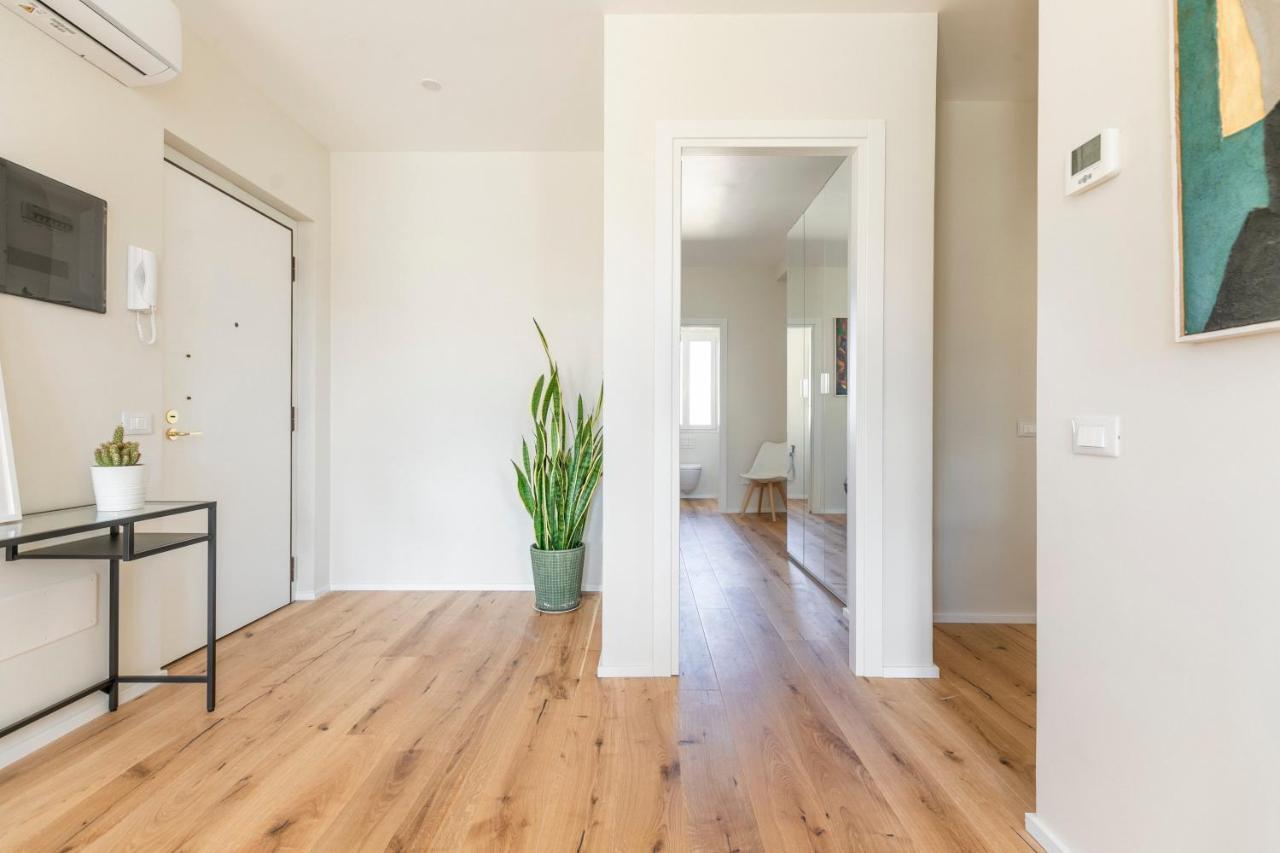 La Dolce Vita - Sunny Penthouse Trastevere Station 100Sqm โรม ภายนอก รูปภาพ