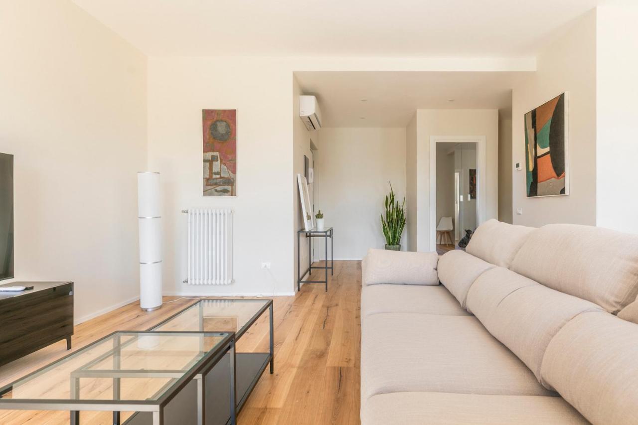 La Dolce Vita - Sunny Penthouse Trastevere Station 100Sqm โรม ภายนอก รูปภาพ